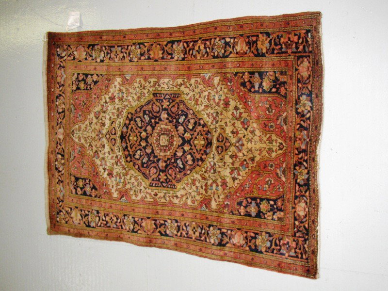 FARAHAN SAROUK RUG 39" X 55": FARAHAN SAROUK RUG 39" X 55"