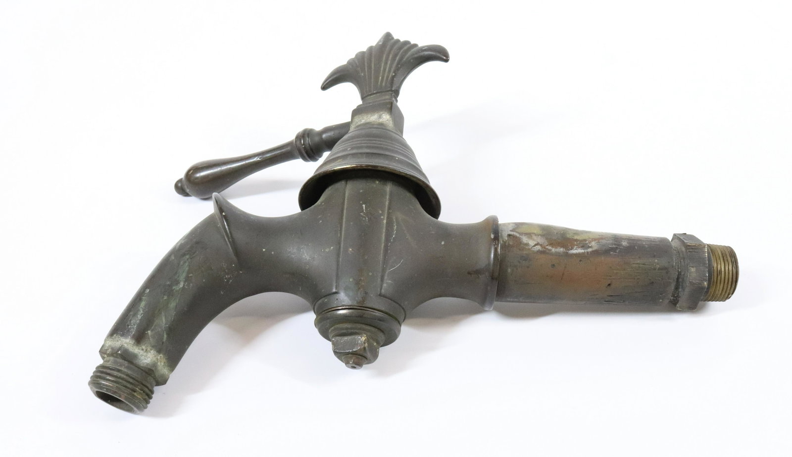 LARGE BRASS SPIGOT: HANDLE GRIP WITH DECORATIVE FINIAL. 11" X 8". TERMS: UPDATED 2023 TERMS FOR PURCHASING AND SHIPPING OF AUCTION ITEMS. PLEASE READ CAREFULLY BEFORE BIDDING. ALL PAYMENTS FOR PURCHASES WILL BE MADE THRO
