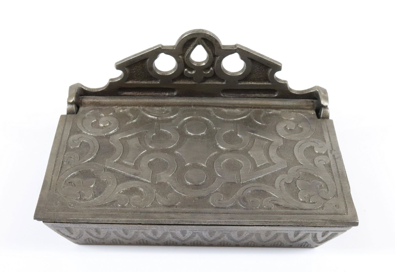 CAST IRON LIDDED MATCH HOLDER: EASTLAKE STYLE. 5" L. TERMS: UPDATED 2023 TERMS FOR PURCHASING AND SHIPPING OF AUCTION ITEMS. PLEASE READ CAREFULLY BEFORE BIDDING. ALL PAYMENTS FOR PURCHASES WILL BE MADE THROUGH LIVEAUCTIONEERS.COM