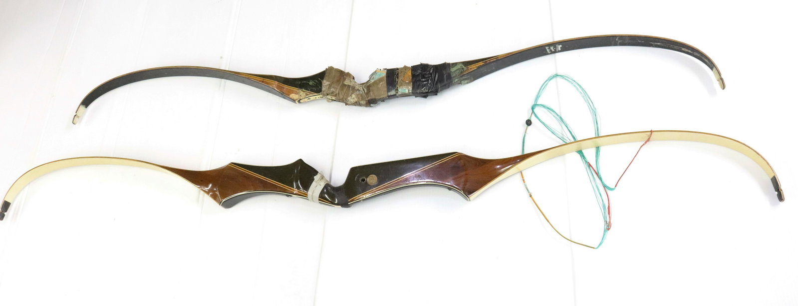 (2) BEAR RECURVE BOWS: INCLUDING - SUPER KODIAK 821086, AMO-60" 50# 57" L AND TAMER-LANE HC-300 8B1745, AMO-69" 35# Terms: UPDATED 2023 TERMS FOR PURCHASING AND SHIPPING OF AUCTION ITEMS. PLEASE READ CAREFULLY BEFORE BIDDIN