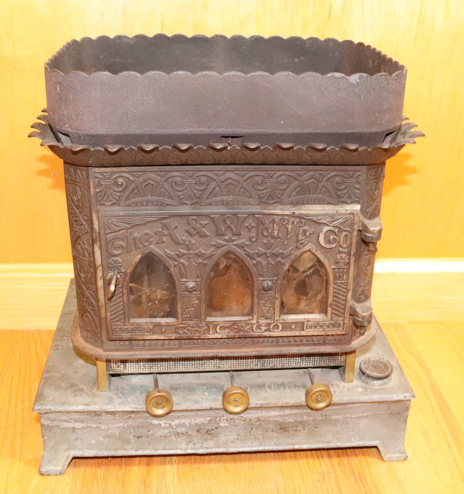 SAD IRON HEATER NO. 3 (1 of 5)