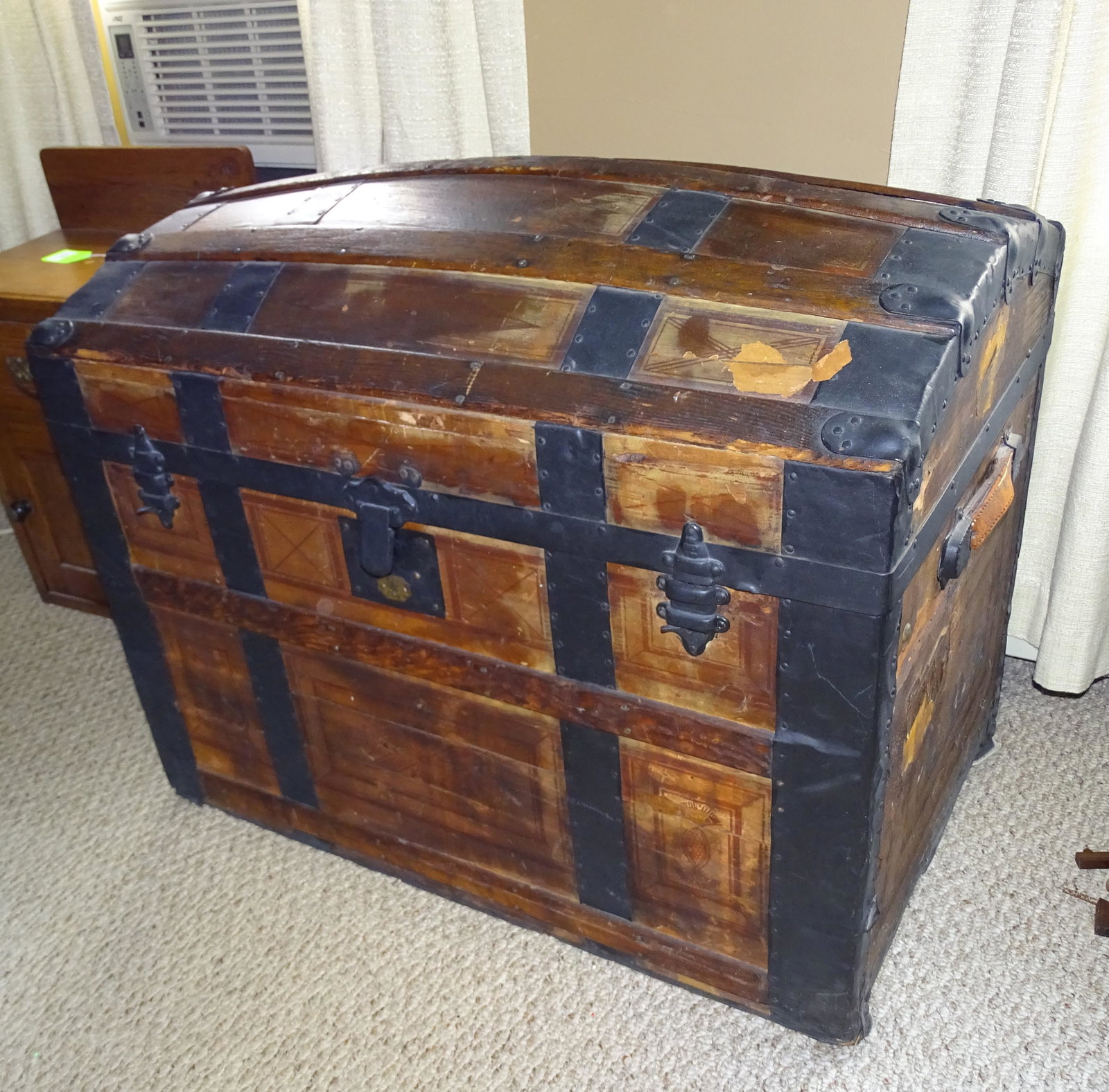 ANTIQUE WOODEN TRUNK: DOME TOP TRUNK WITH LOS ON THE SIDES 32 x 21 x 25 High UPDATED 2023 Terms for Purchasing and Shipping of Auction Items. Please read carefully before bidding. All payments for purchases will be made th
