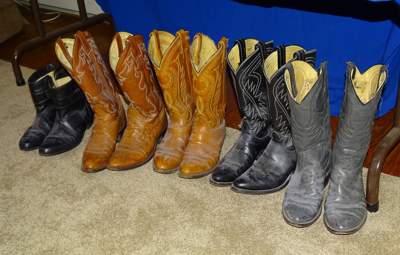 (5) PAIR COWBOY BOOTS: TWO PAIR TONY LAMA, DAN POST, HANOVER AND UNBRANDED ALL SIZE 9 ALL VINTAGE UPDATED 2023 Terms for Purchasing and Shipping of Auction Items. Please read carefully before bidding. All payments for purch