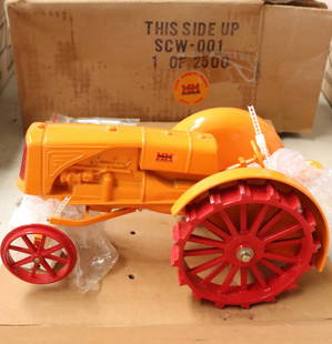 MODERN MACHINERY MODEL TRACTOR: 125TH ANNIVERSARY NEW IN BOX. 1/16 SCALE. Auction Terms for August 1, 2023 The Estate of John Yablonsky. This Sale is PICK-UP ONLY. Hartzellís Auction Gallery will offer Live In-Person
