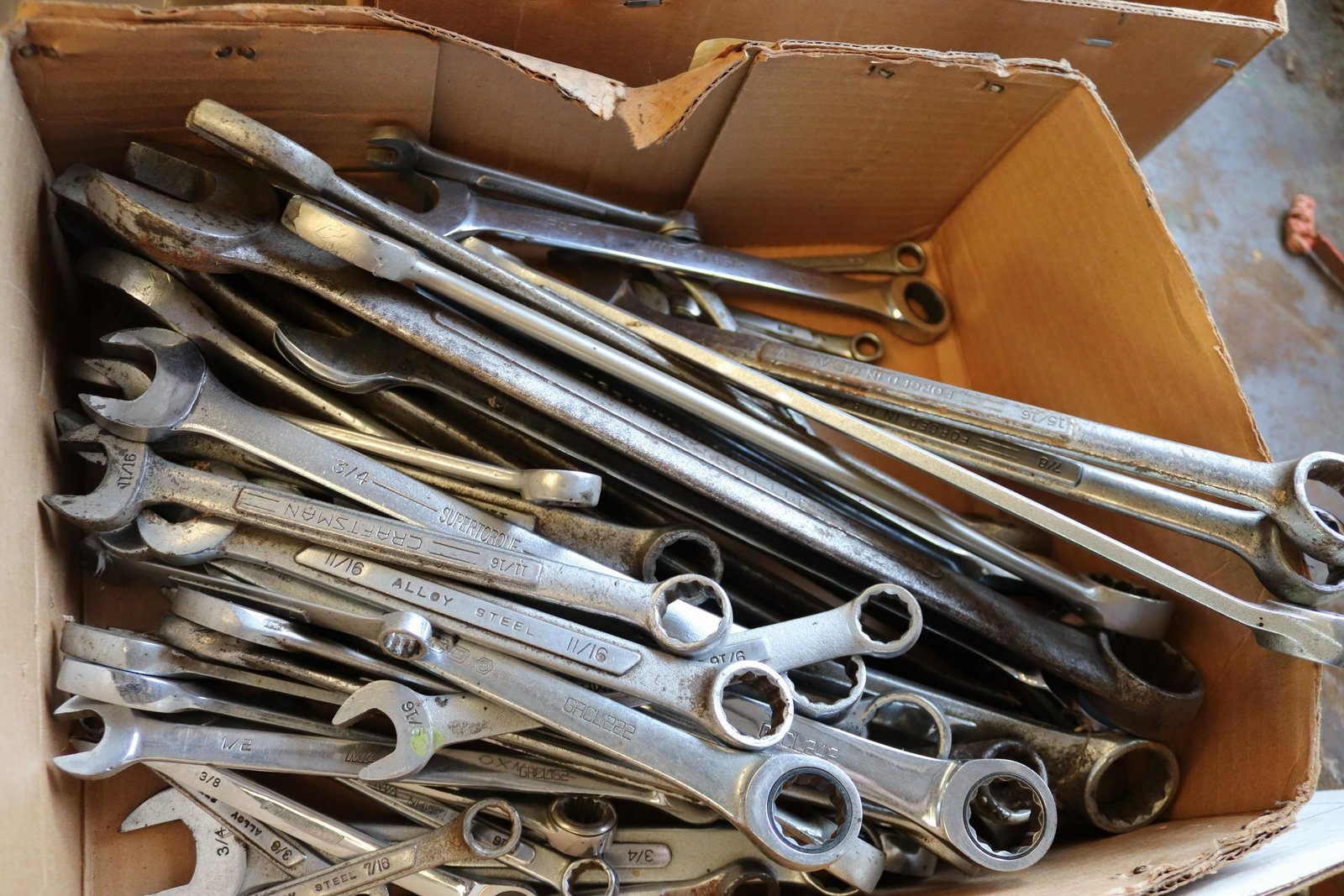 LARGE LOT OF WRENCHES (1 of 1)