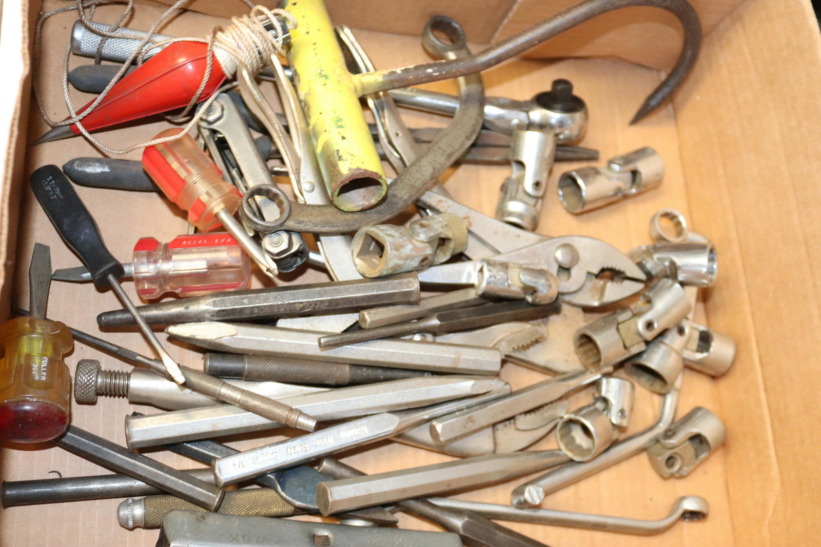 BOX LOT OF TOOLS (1 of 1)