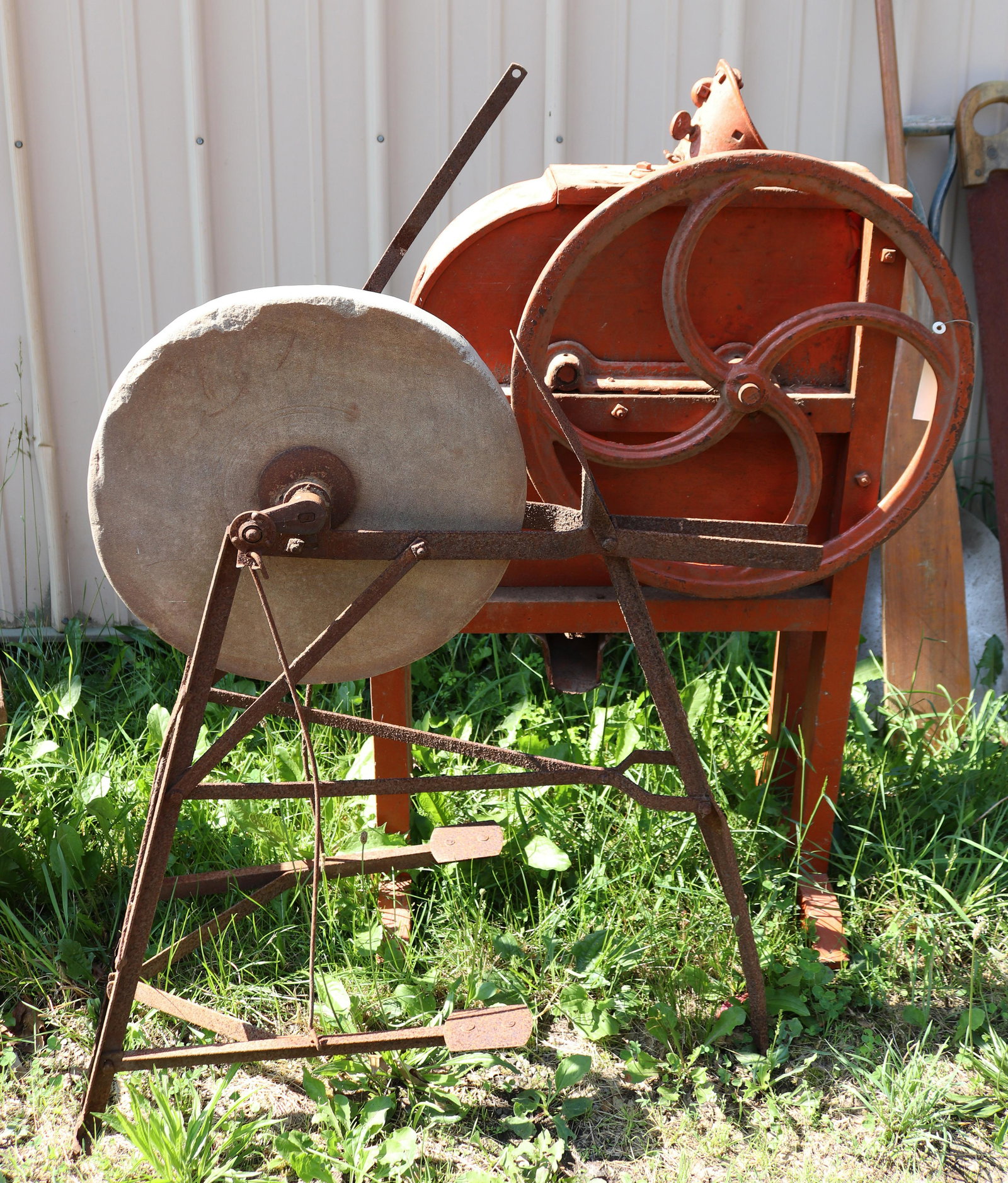 GRINDSTONE AND CORNSHELLER (1 of 2)