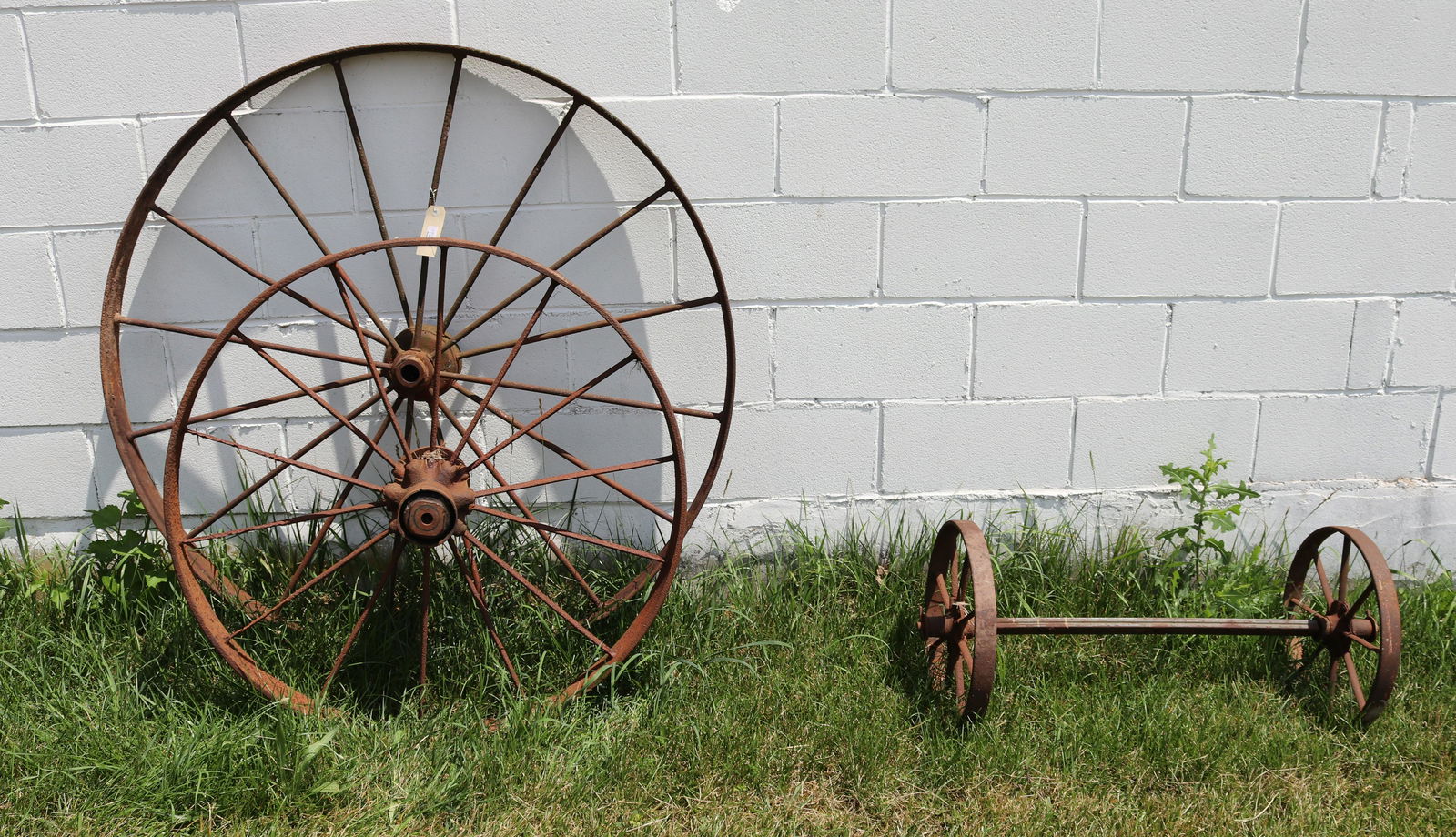 LOT OF WAGON WHEELS (1 of 3)