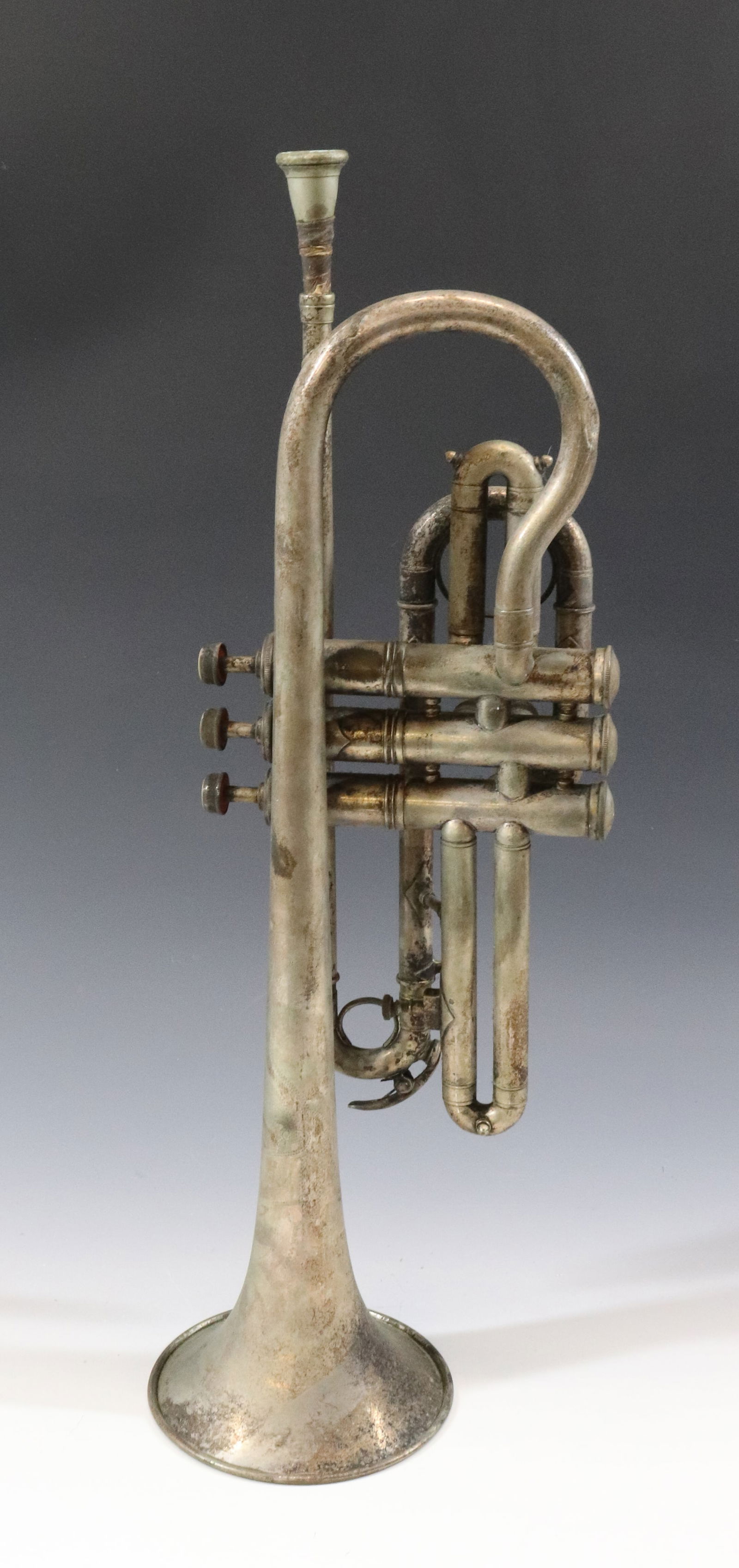 Vintage "royal" Trumpet Auction