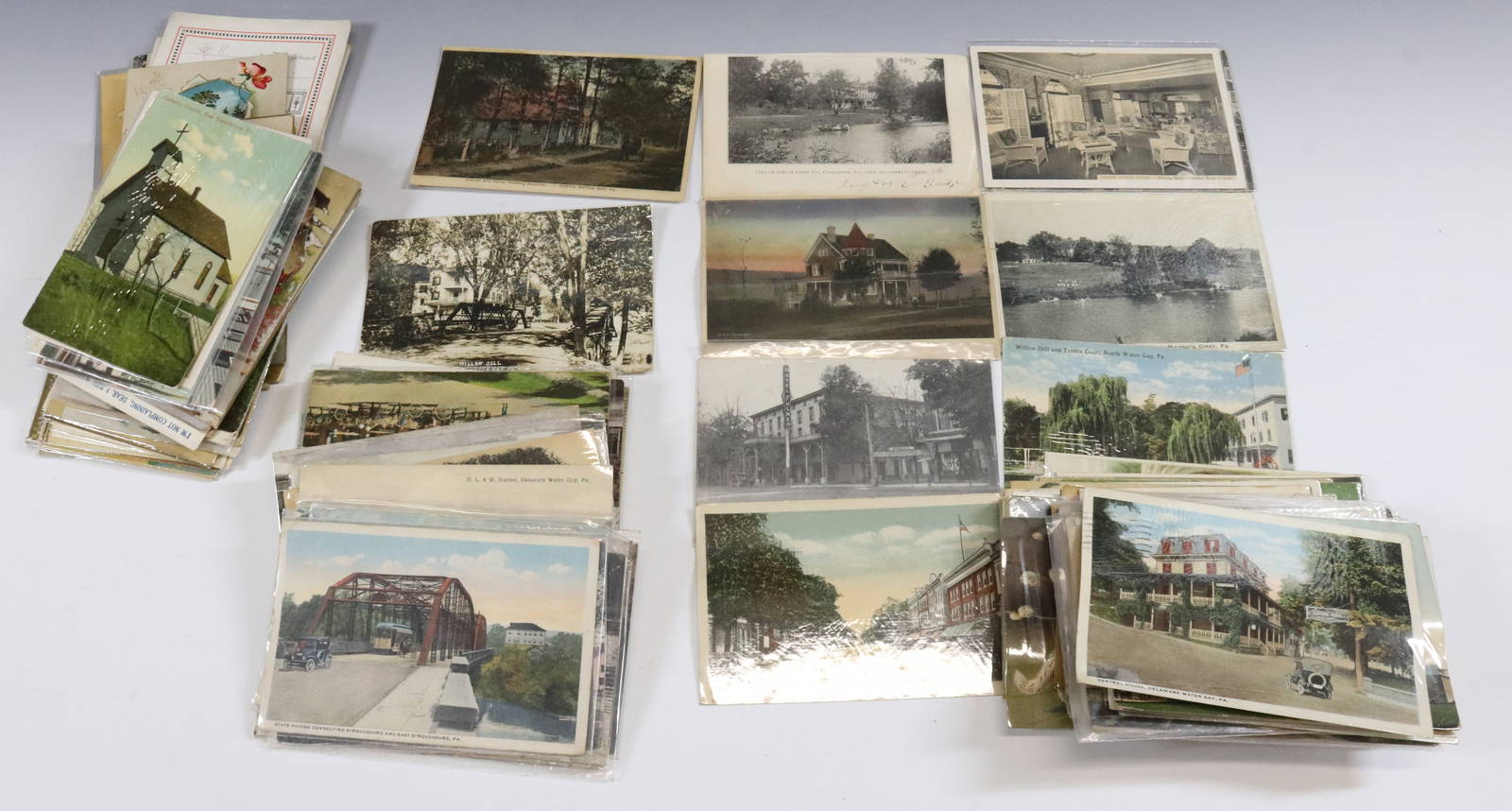 Lot Of Vintage Postcards Auction