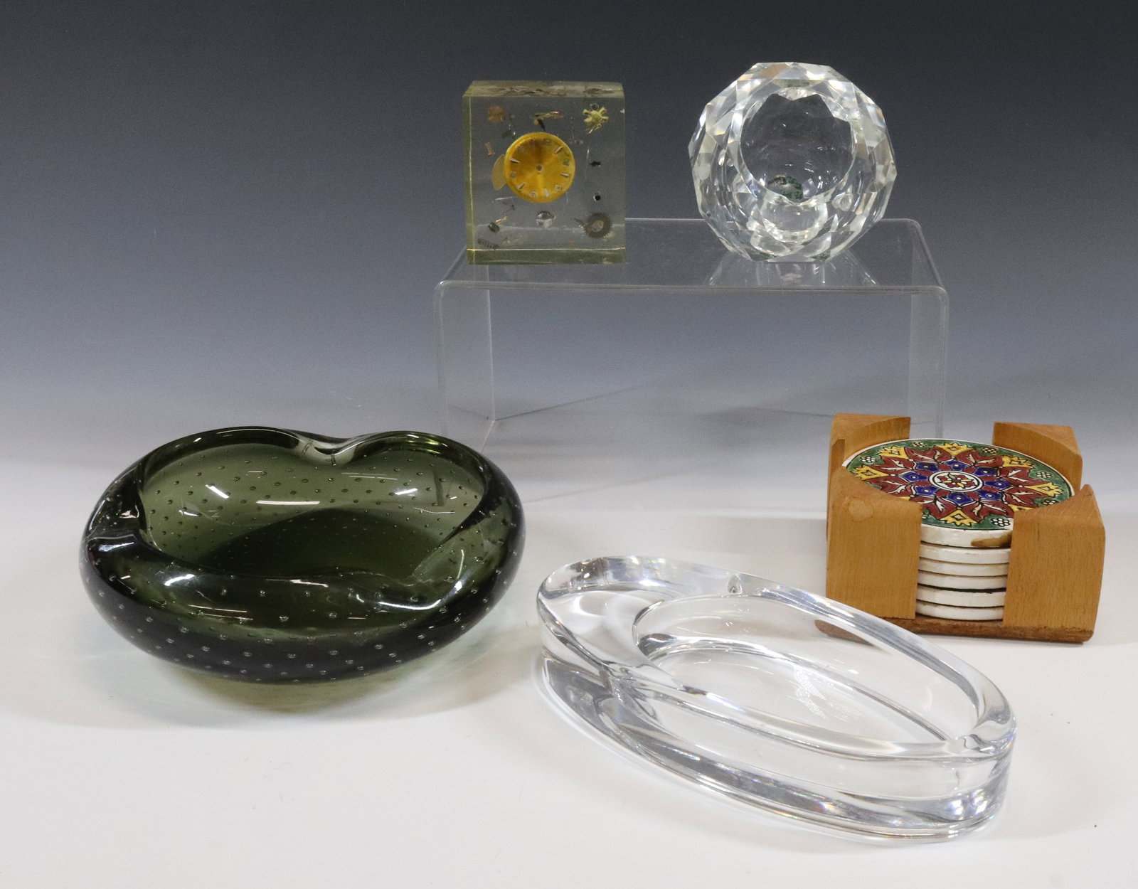 LOT OF VINTAGE TABLETOP SMALLS (1 of 4)