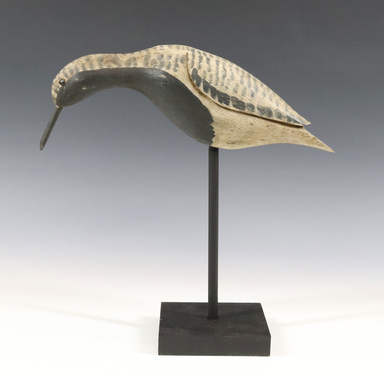 CARVED SHOREBIRD DECOY (1 of 3)