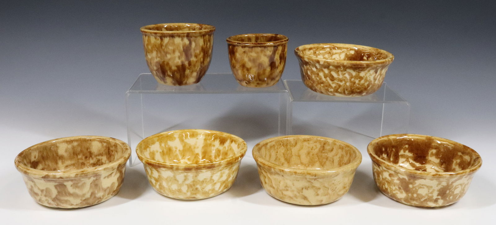 LOT OF SPONGEWARE POTTERY (1 of 5)