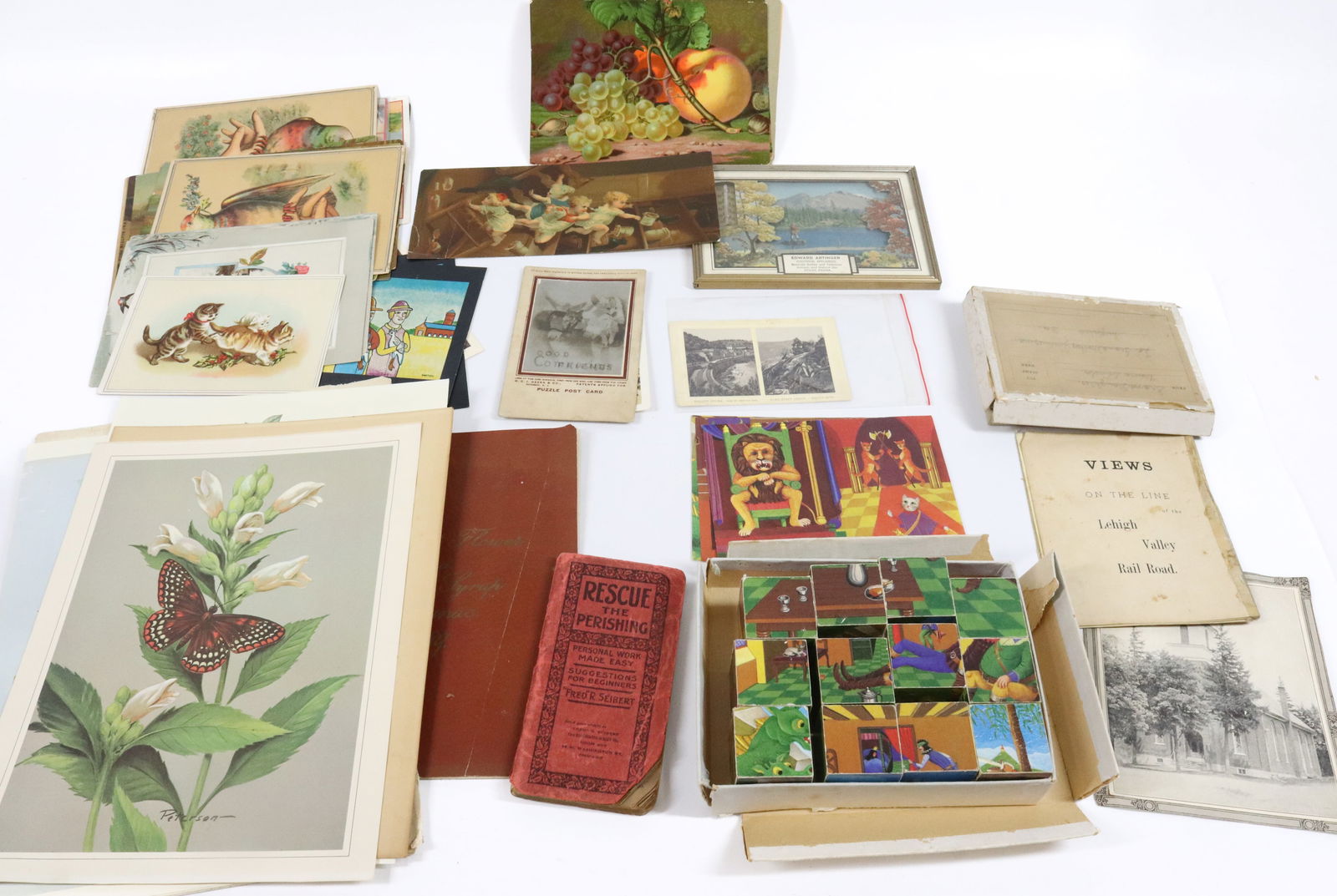 LOT OF VINTAGE PAPER ITEMS (1 of 6)