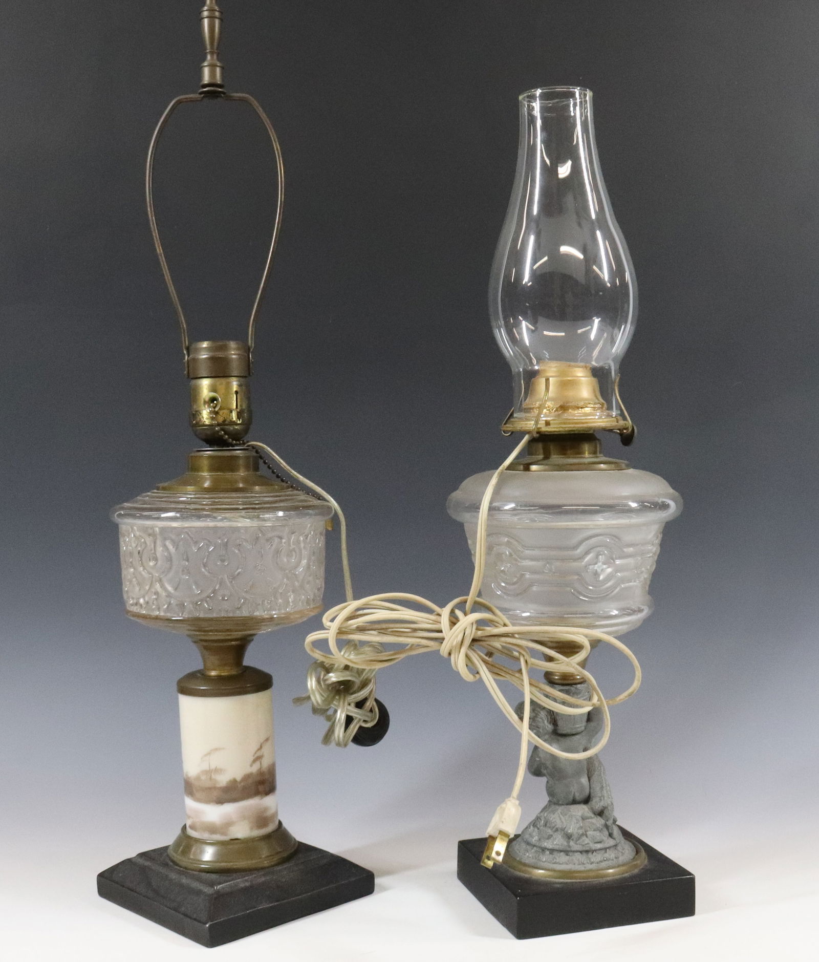 (2) KEROSENE LAMPS (1 of 4)