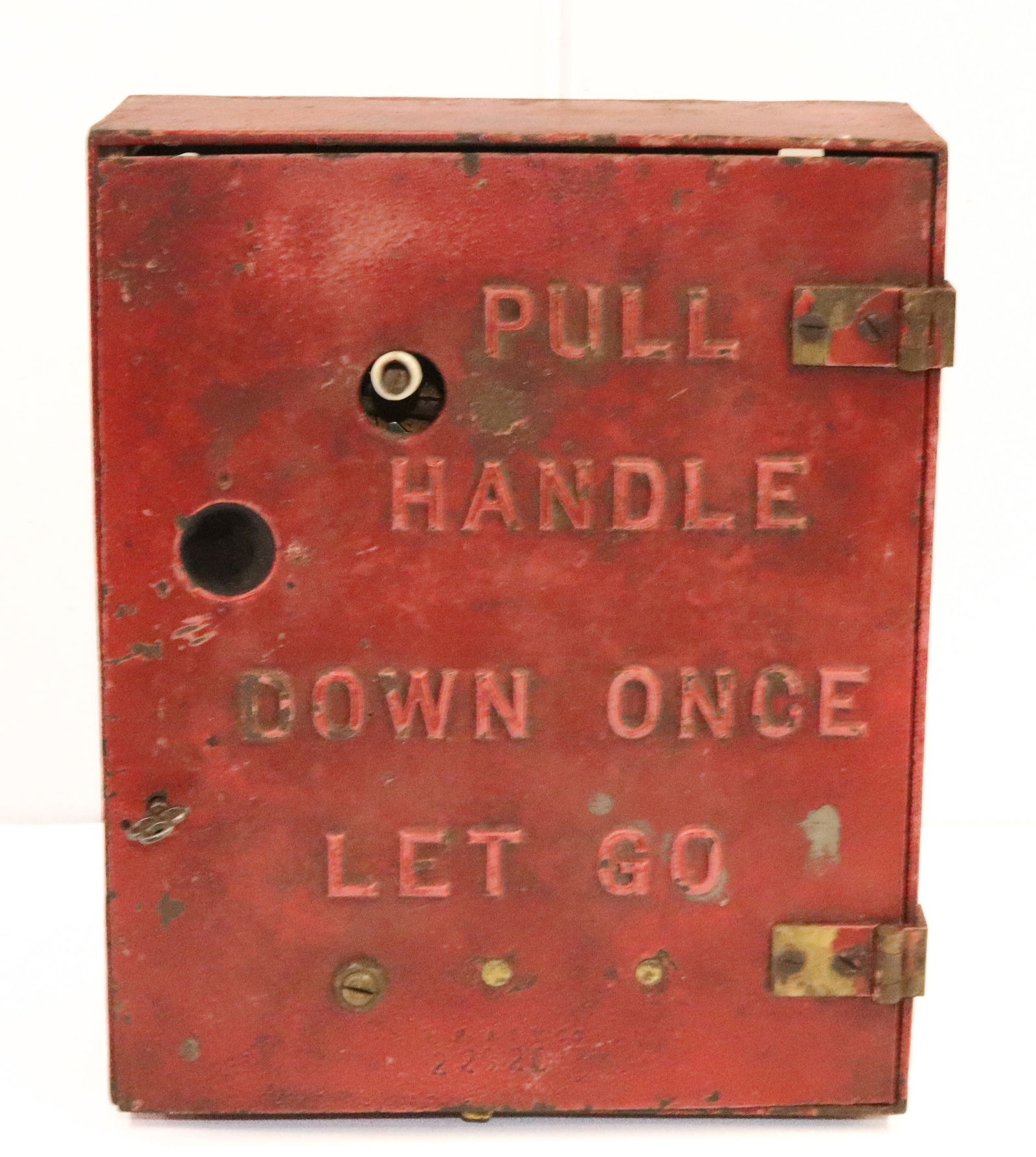 CAST IRON GAMEWELL FIRE ALARM BOX (1 of 4)