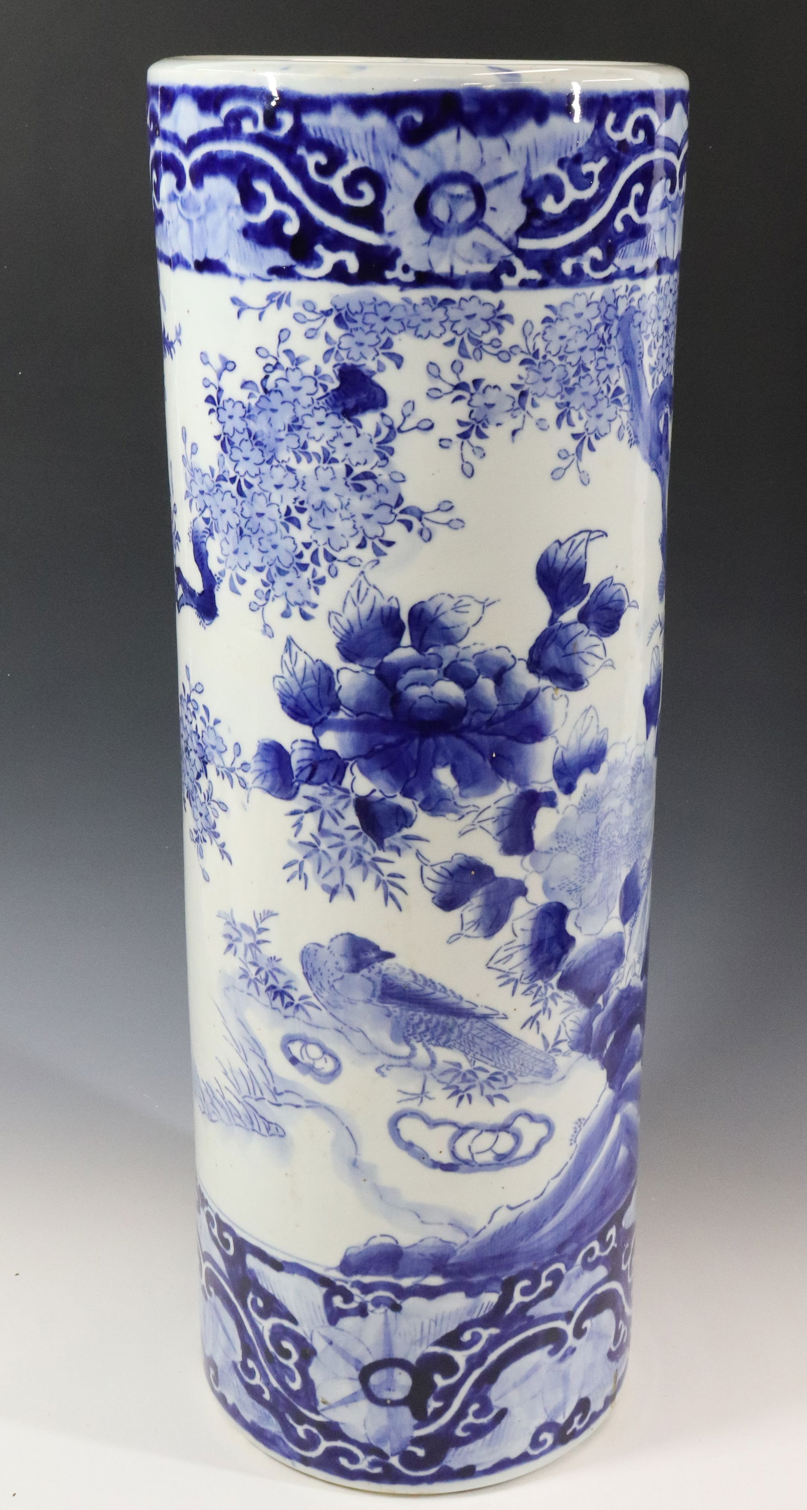 CHINESE UMBRELLA STAND  (1 of 6)