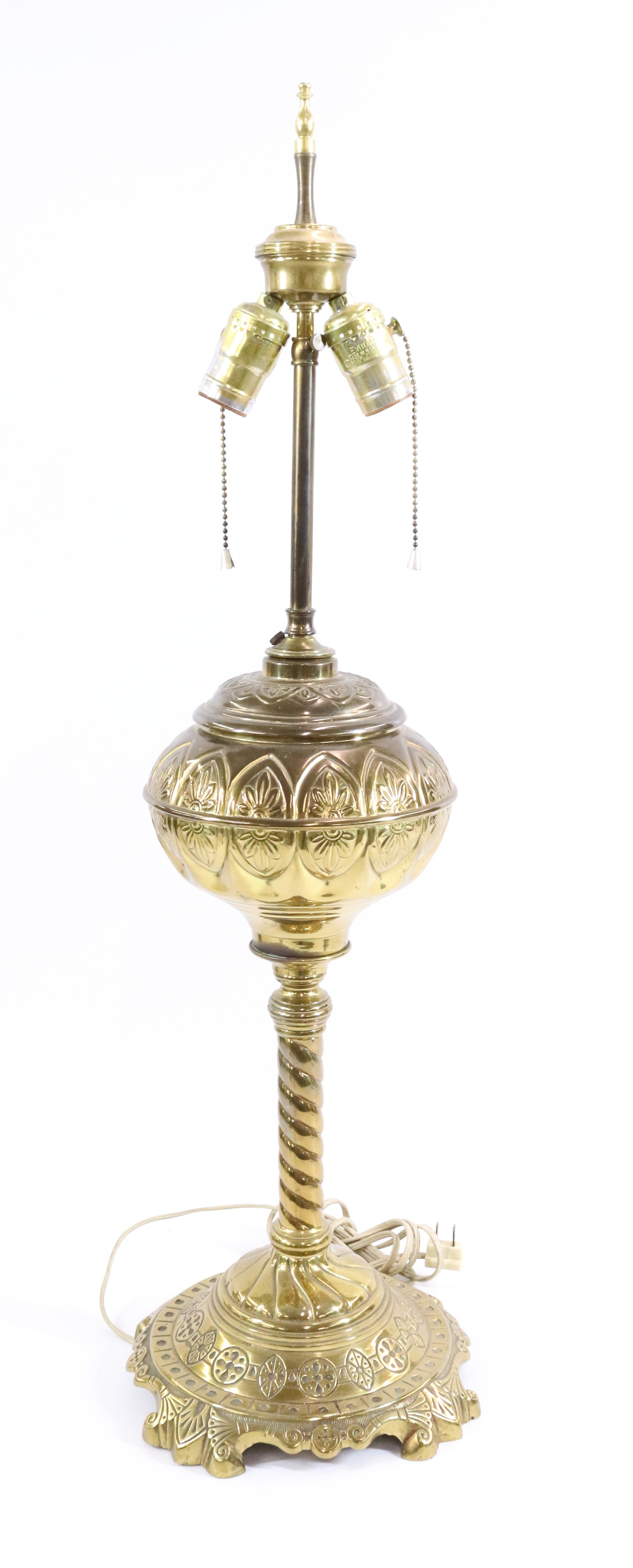 BRASS BANQUET LAMP (1 of 5)