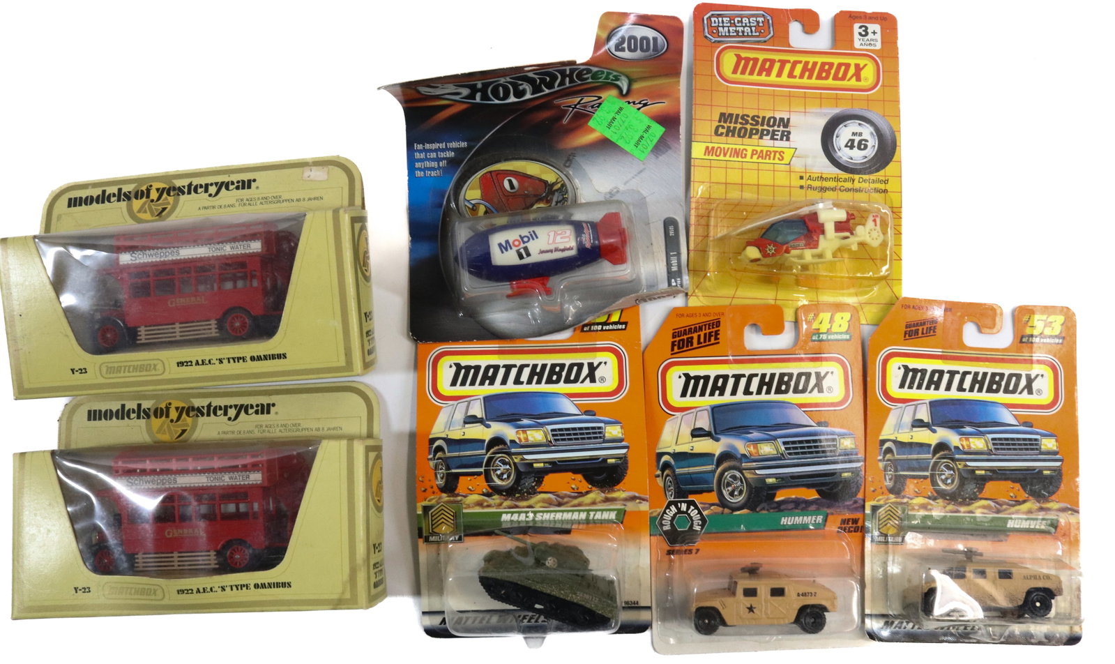 LOT OF MATCHBOX/HOT WHEELS TOYS: ORIGINAL PACKAGING INCLUDING TWO MODELS OF YESTERYEAR.
