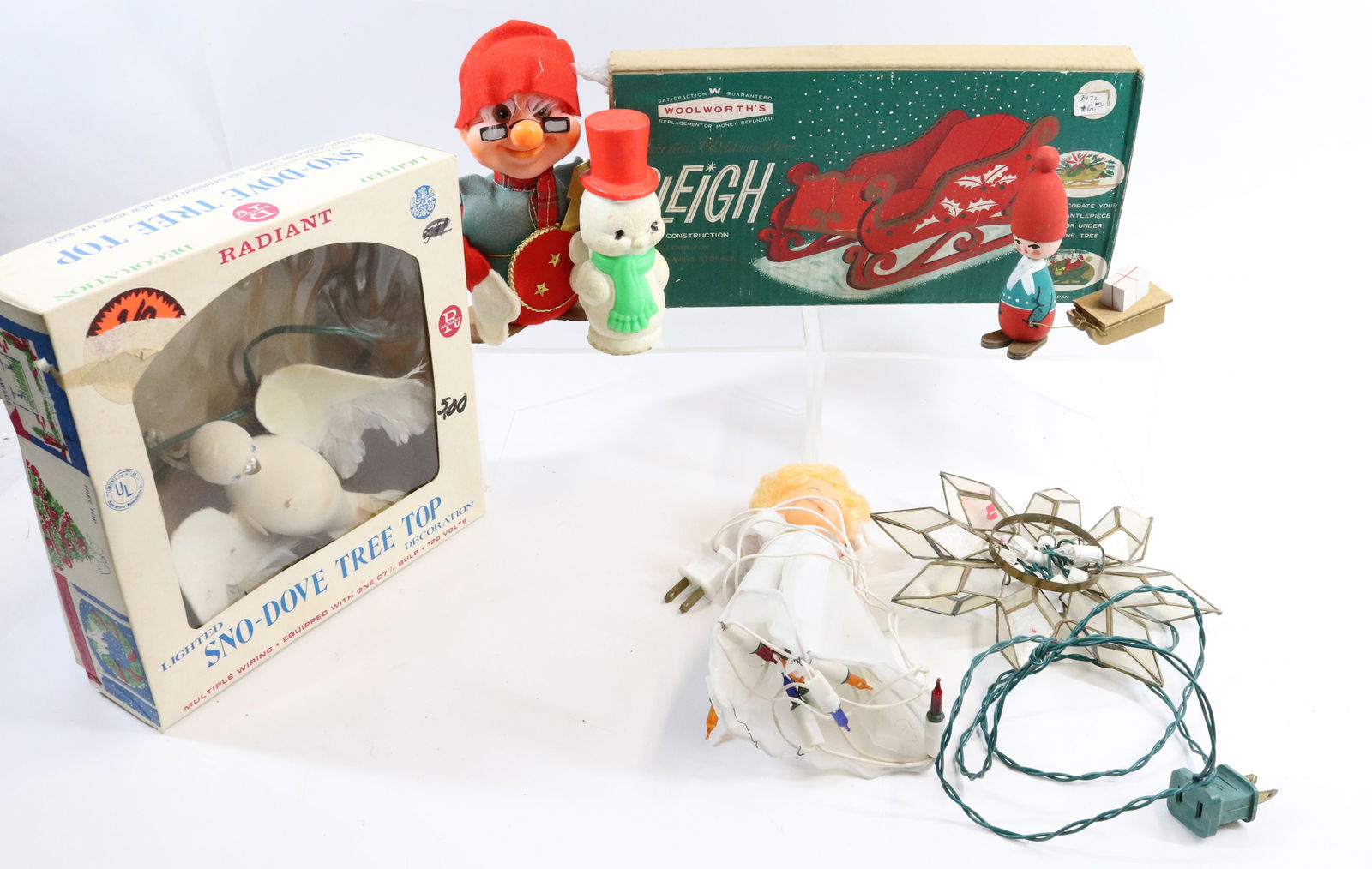 LOT OF VINTAGE CHRISTMAS DECORATIONS (1 of 4)