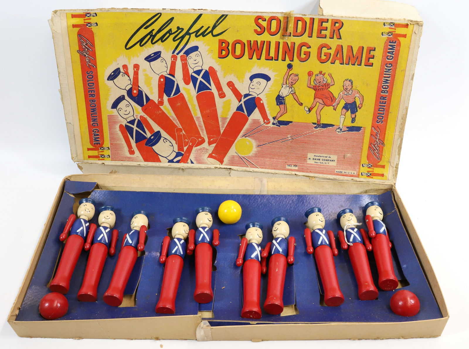 VINTAGE WOODEN BOWLING GAME (1 of 2)