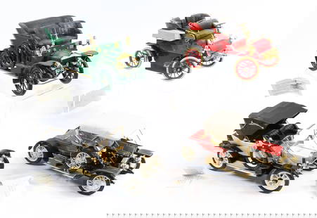 (4) FRANKLIN MINT PRECISION MODELS: INCLUDING: 1910 ROLLS-ROYCE, 1912 PACKARD, 1903 FORD MODEL "A" AND 1905 ROLLS-ROYCE. LARGEST 7 3/4" L.