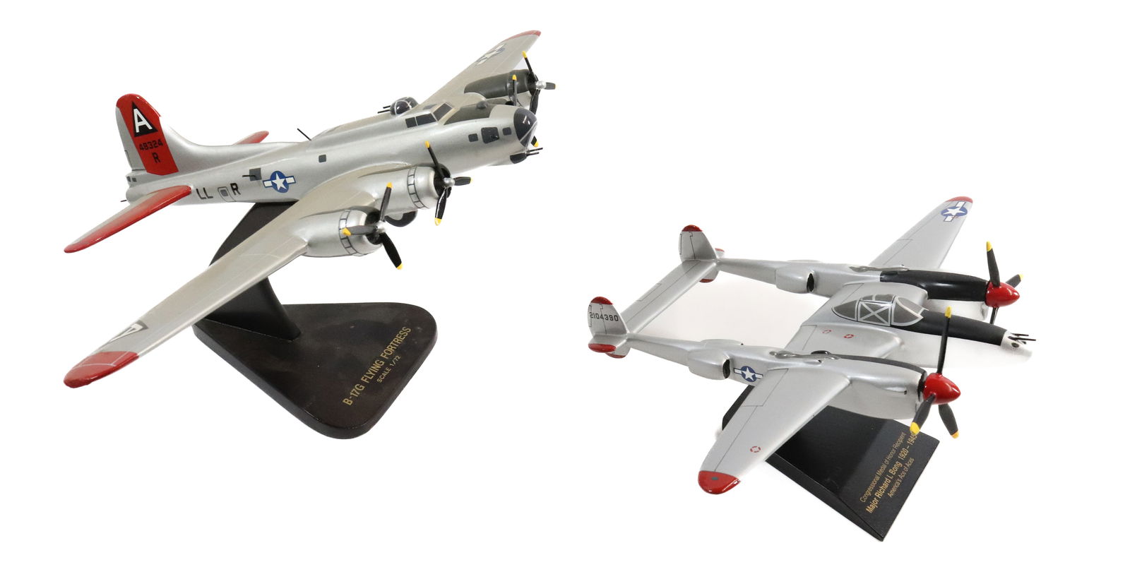 (2) MODEL AIRCRAFTS (1 of 6)