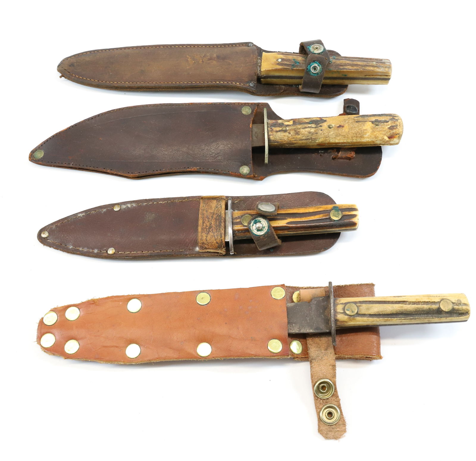 LOT OF VINTAGE KNIVES (1 of 3)