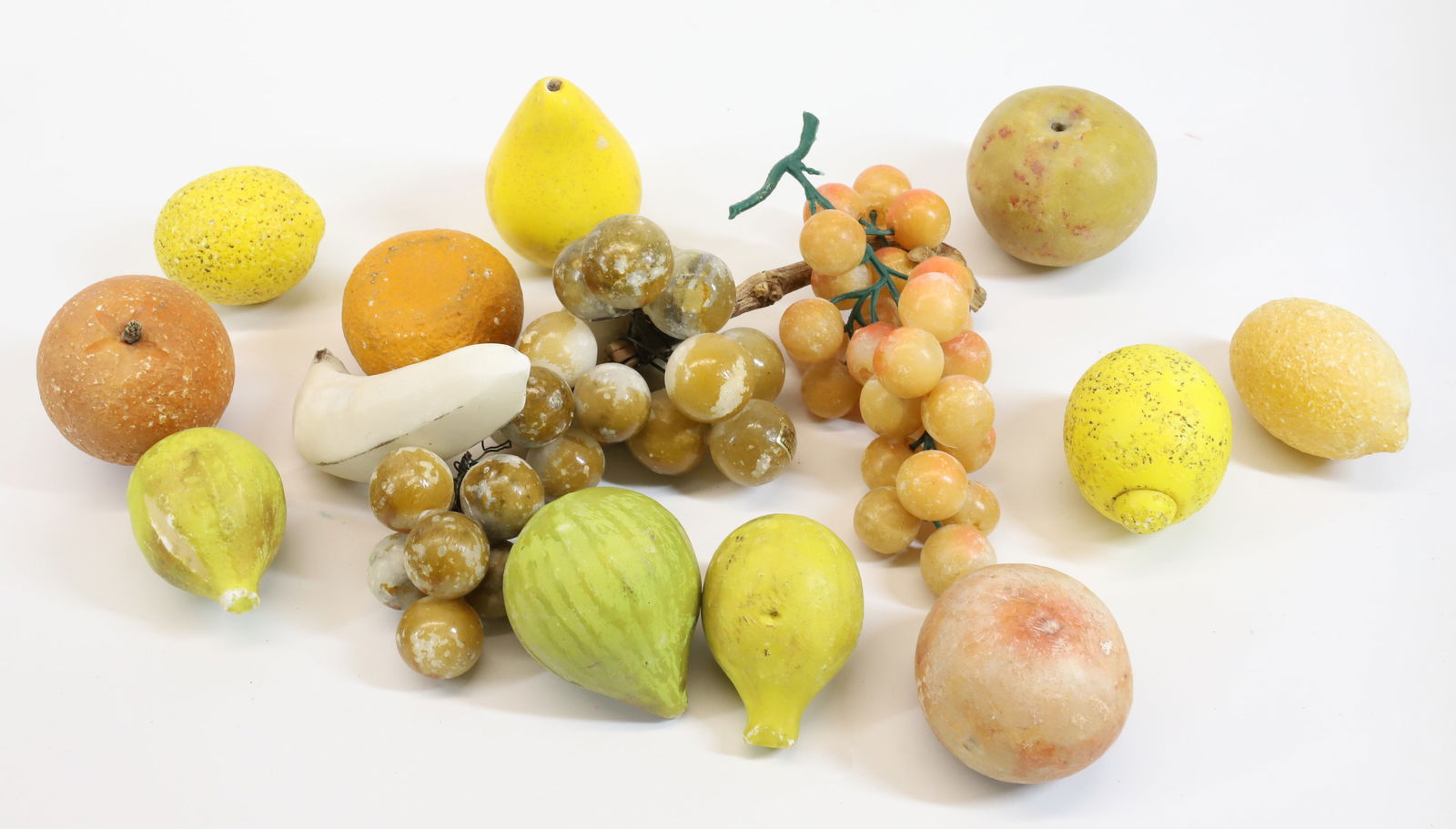 LOT OF STONE FRUIT (1 of 1)