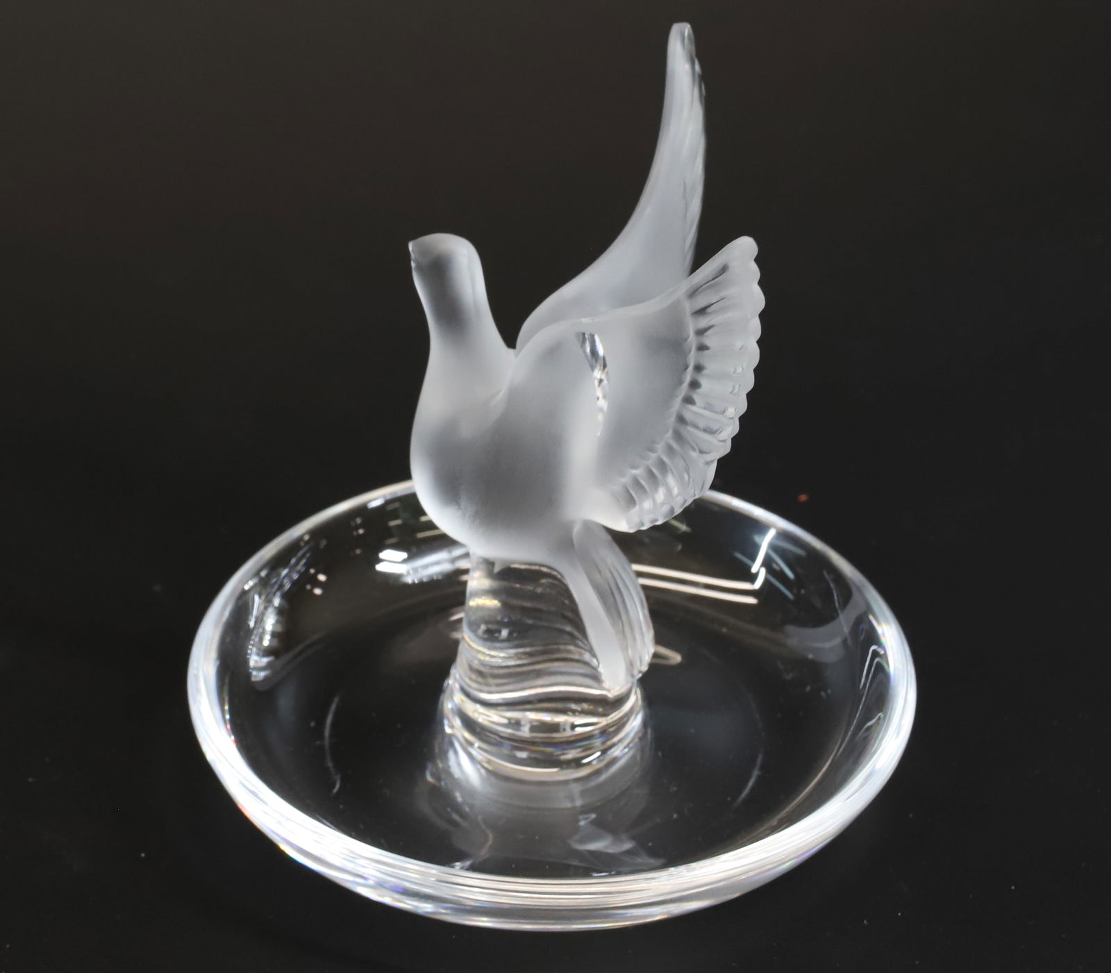 LALIQUE DOVE RING TRAY (1 of 4)
