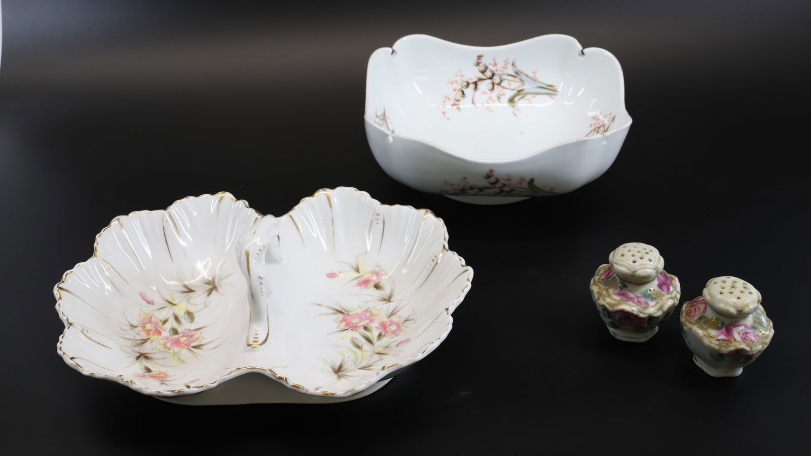 LOT OF ANTIQUE PORCELAIN (1 of 5)