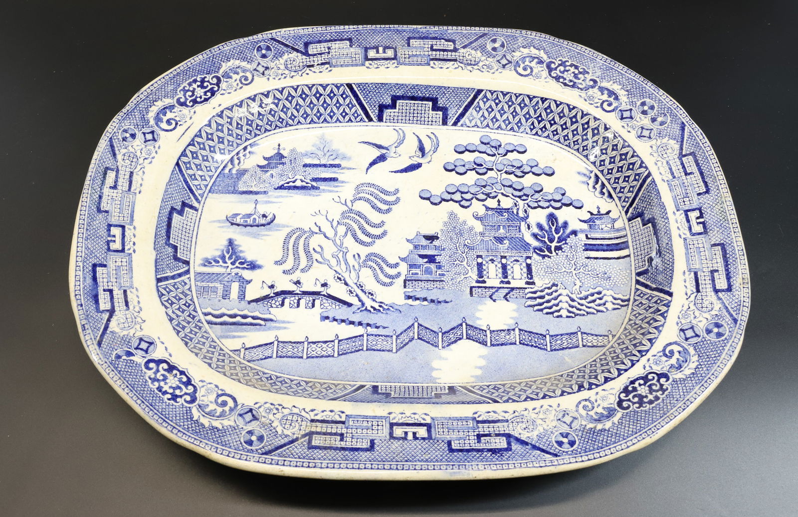 ANTIQUE BLUE WILLOW PLATTER (1 of 3)