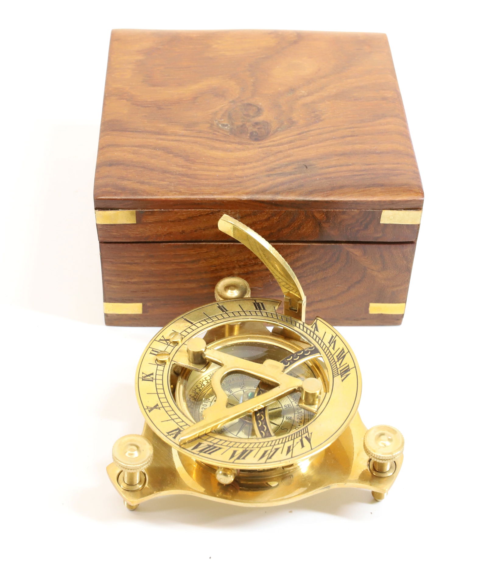 BRASS NAUTICAL SUNDIAL COMPASS (1 of 4)