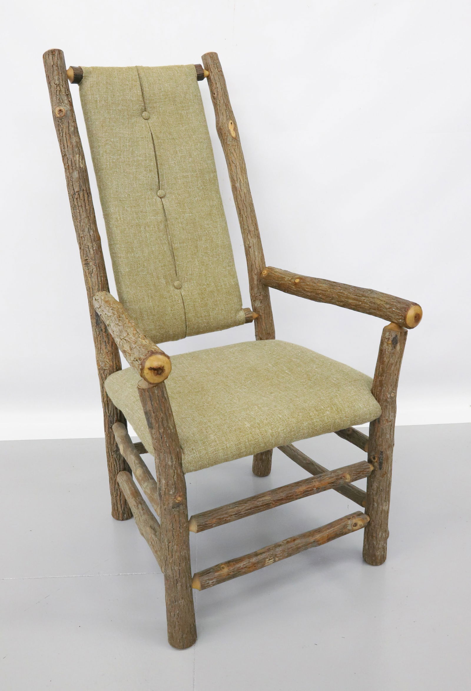 OLD HICKORY ARMCHAIR (1 of 3)