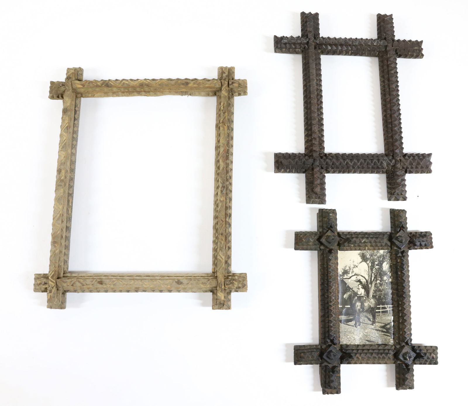 LOT OF (3) TRAMP ART FRAMES (1 of 3)