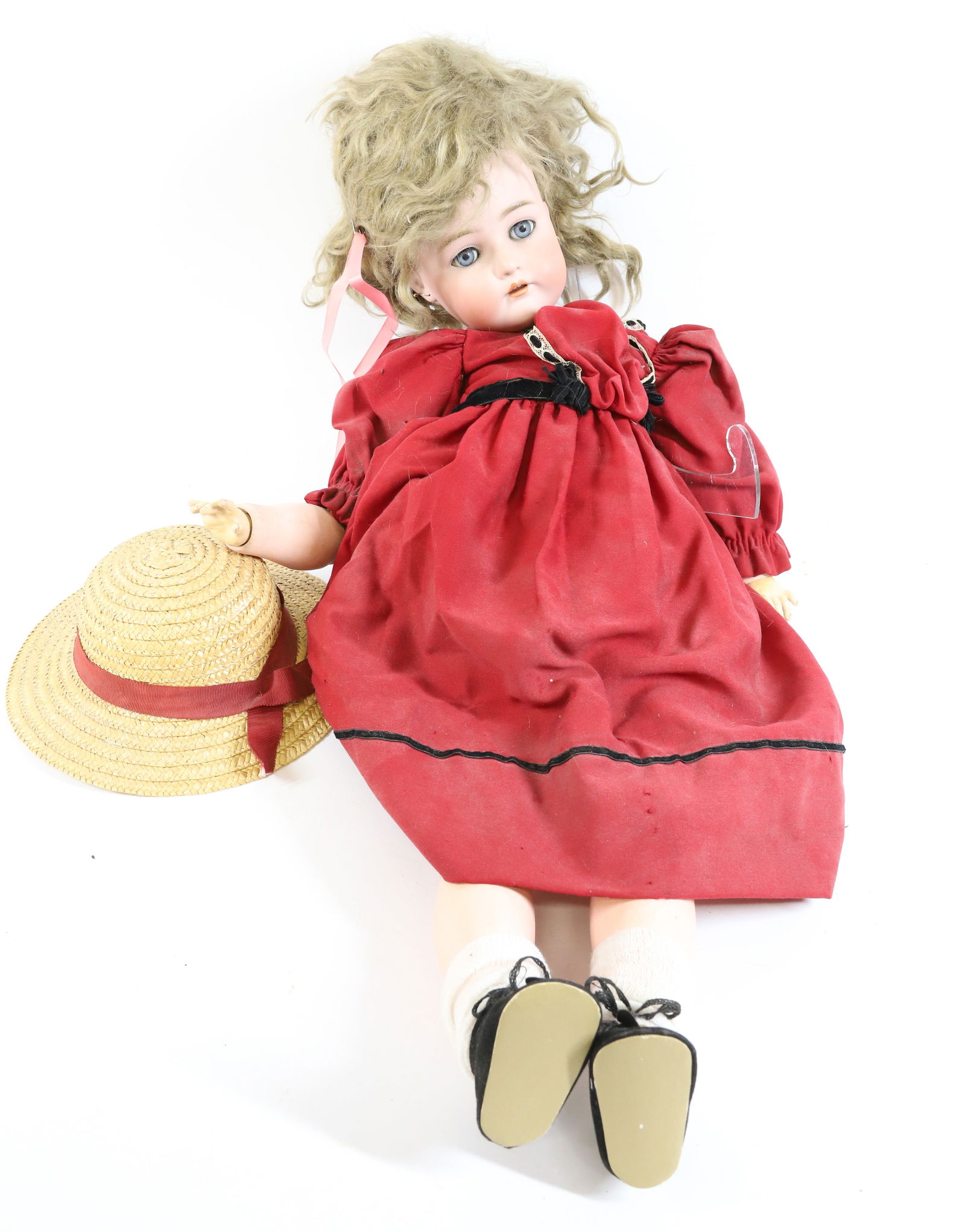 SIMON & HALBIG BISQUE DOLL (1 of 6)