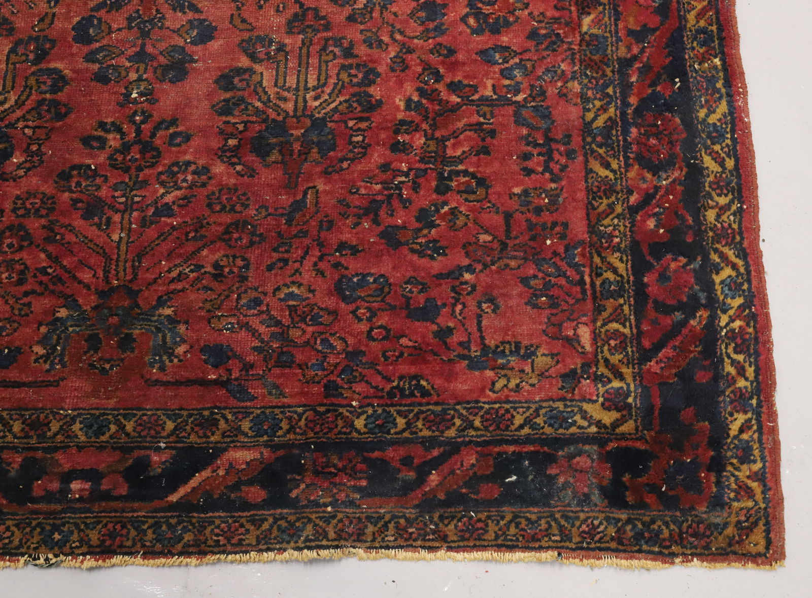 HANDMADE ANTIQUE RUG (1 of 5)
