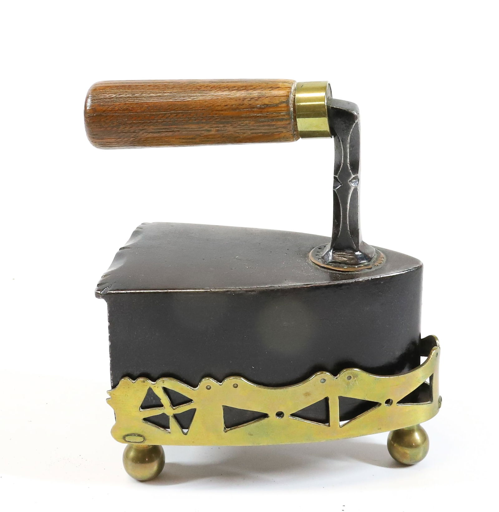 SMALL SIZE TEAR DROP IRON AND TRIVET (1 of 4)