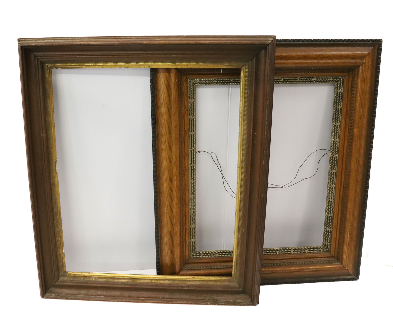 (2) LARGE VICTORIAN FRAMES (1 of 4)