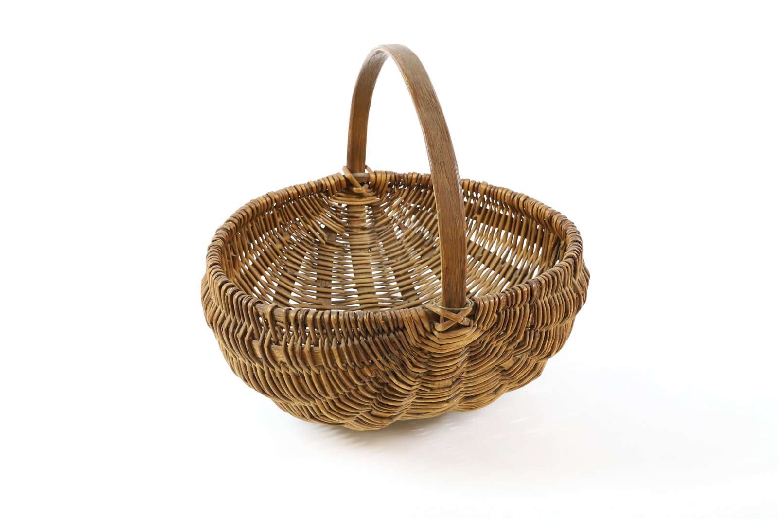 19TH CENTURY MELON BASKET: UNUSUAL WOVEN CONSTRUCTION WITH BENTWOOD HANDLE - 13 1/2" D