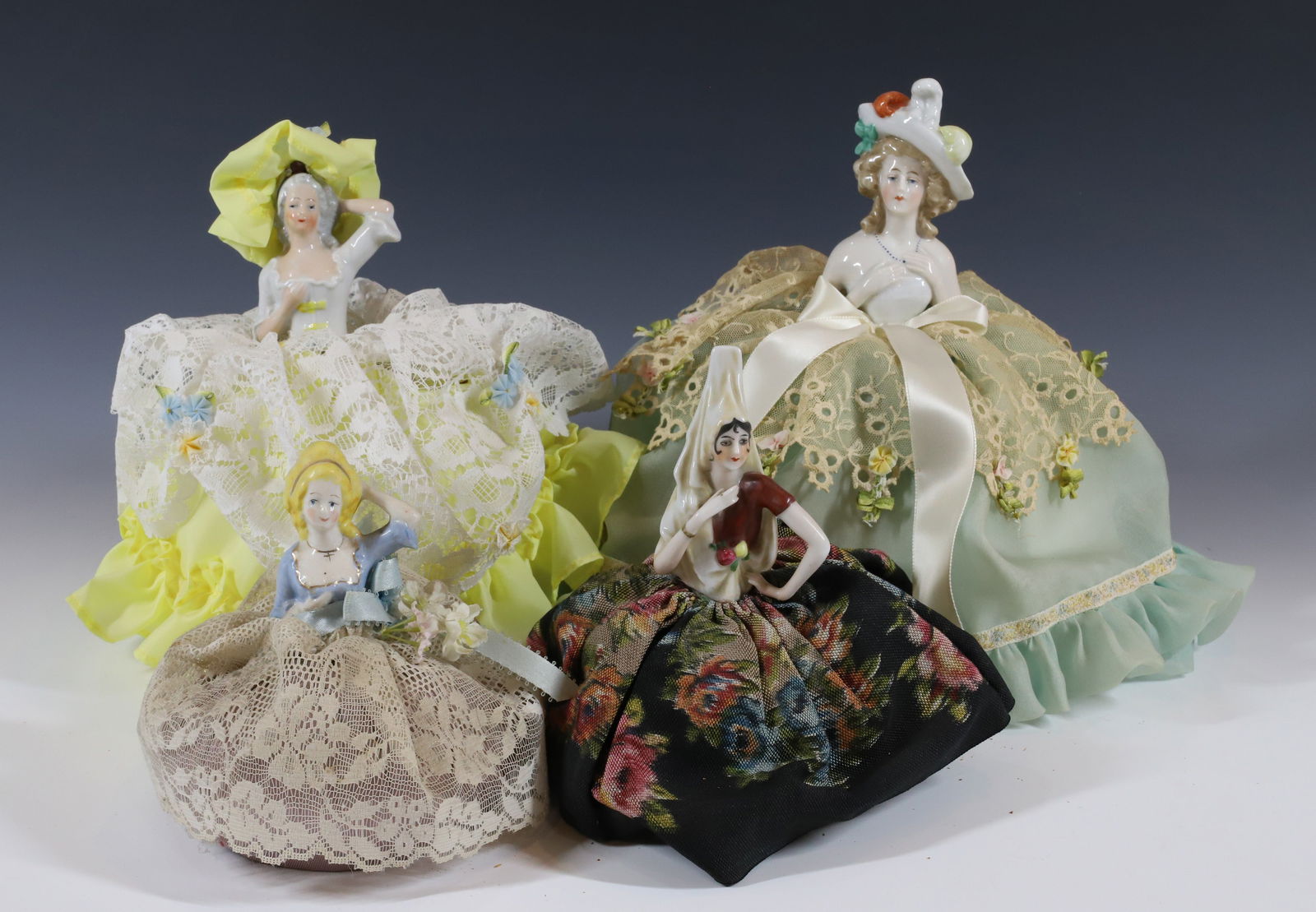 DOLL HEAD PILLOWS (1 of 7)