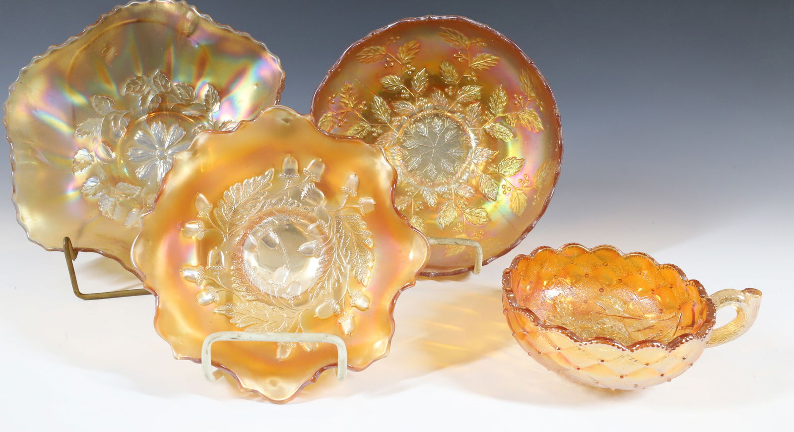 CARNIVAL GLASS (1 of 8)