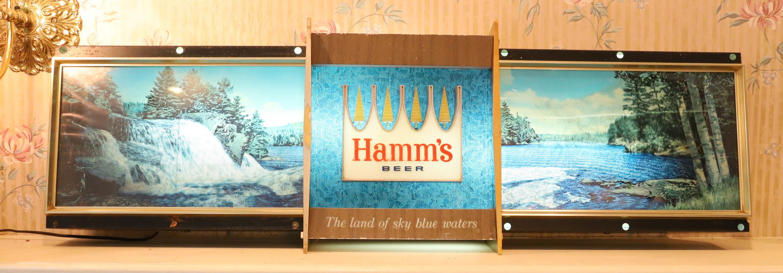 VINTAGE HAMM'S BEER SIGN (1 of 4)