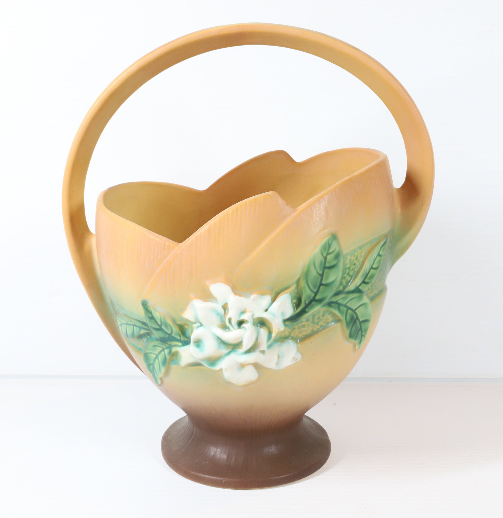 VINTAGE ROSEVILLE: GARDENIA BASKET # 610-12" PLEASE READ CAREFULLY - Terms for Purchasing and Shipping of Auction Items. Please read carefully before bidding. All payments for purchases will be made through LiveAuctione