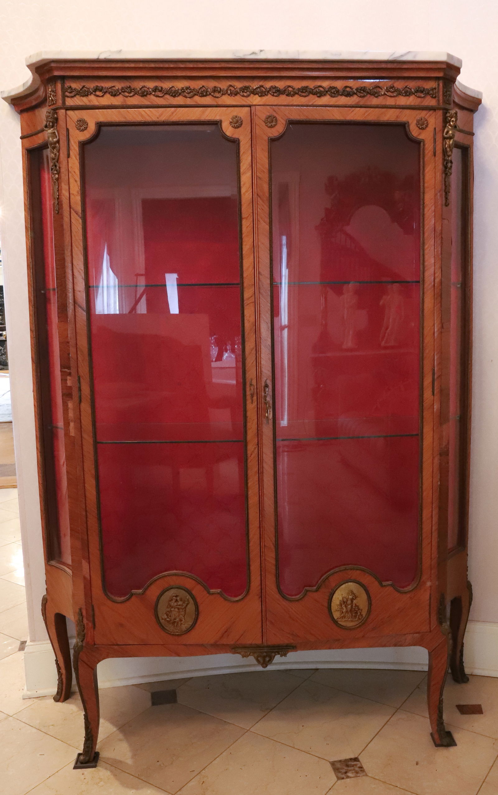 LOUIS XVI VITRINE (1 of 8)