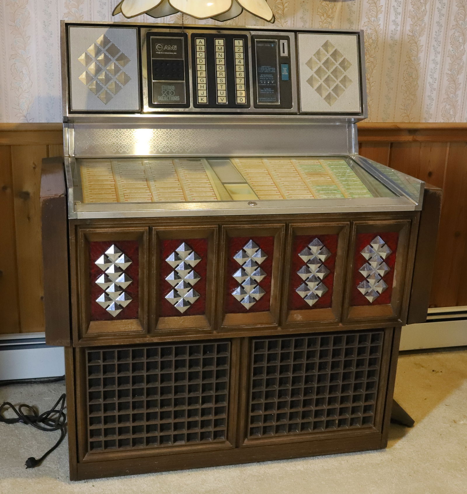 ROWE AMI JUKEBOX (1 of 4)