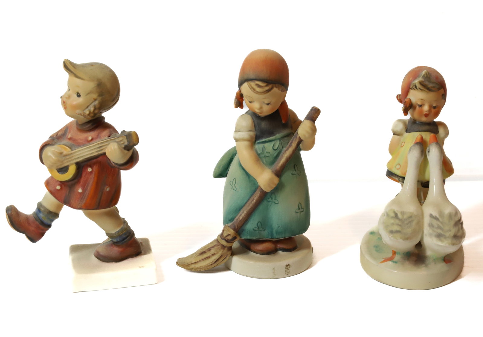 HUMMEL FIGURINE: PLEASE READ CAREFULLY - Terms for Purchasing and Shipping of Auction Items. Please read carefully before bidding. All payments for purchases will be made through LiveAuctioneers.com payment processing