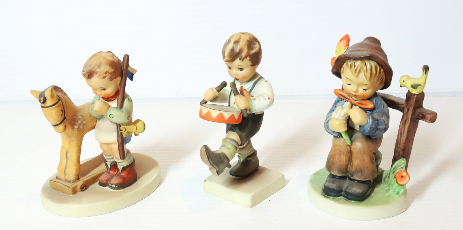 HUMMEL FIGURINES: PRAYER BEFORE BATTLE 4 1/2", SHE LOVES ME AND LITTLE DRUMMER. TMK-5 MARK PLEASE READ CAREFULLY - Terms for Purchasing and Shipping of Auction Items. Please read carefully before bidding. All payments 