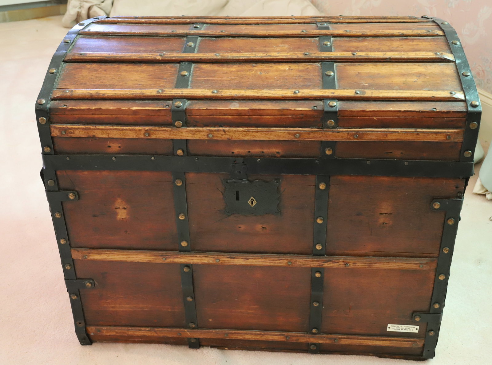 ANTIQUE TRUNK: WOODEN ANTIQUE TRUNK PLEASE READ CAREFULLY - Terms for Purchasing and Shipping of Auction Items. Please read carefully before bidding. All payments for purchases will be made through LiveAuctioneers.c