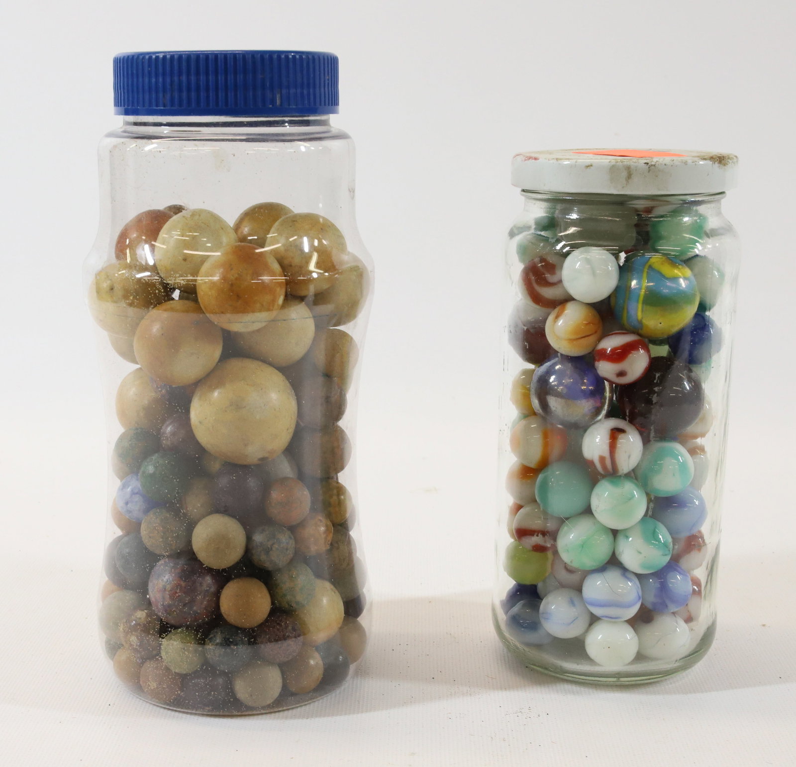 LOT OF VINTAGE MARBLES (1 of 4)